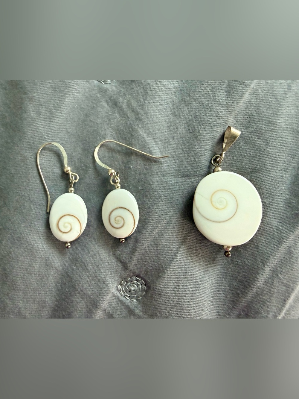 Shiva Eye Shell Pendant and Earrings Set